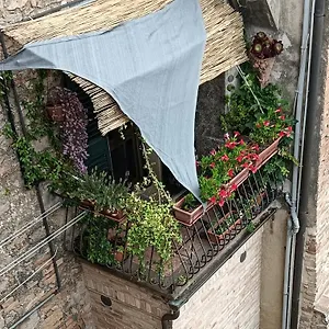https://toscanamente.it-tuscanyhotel.com